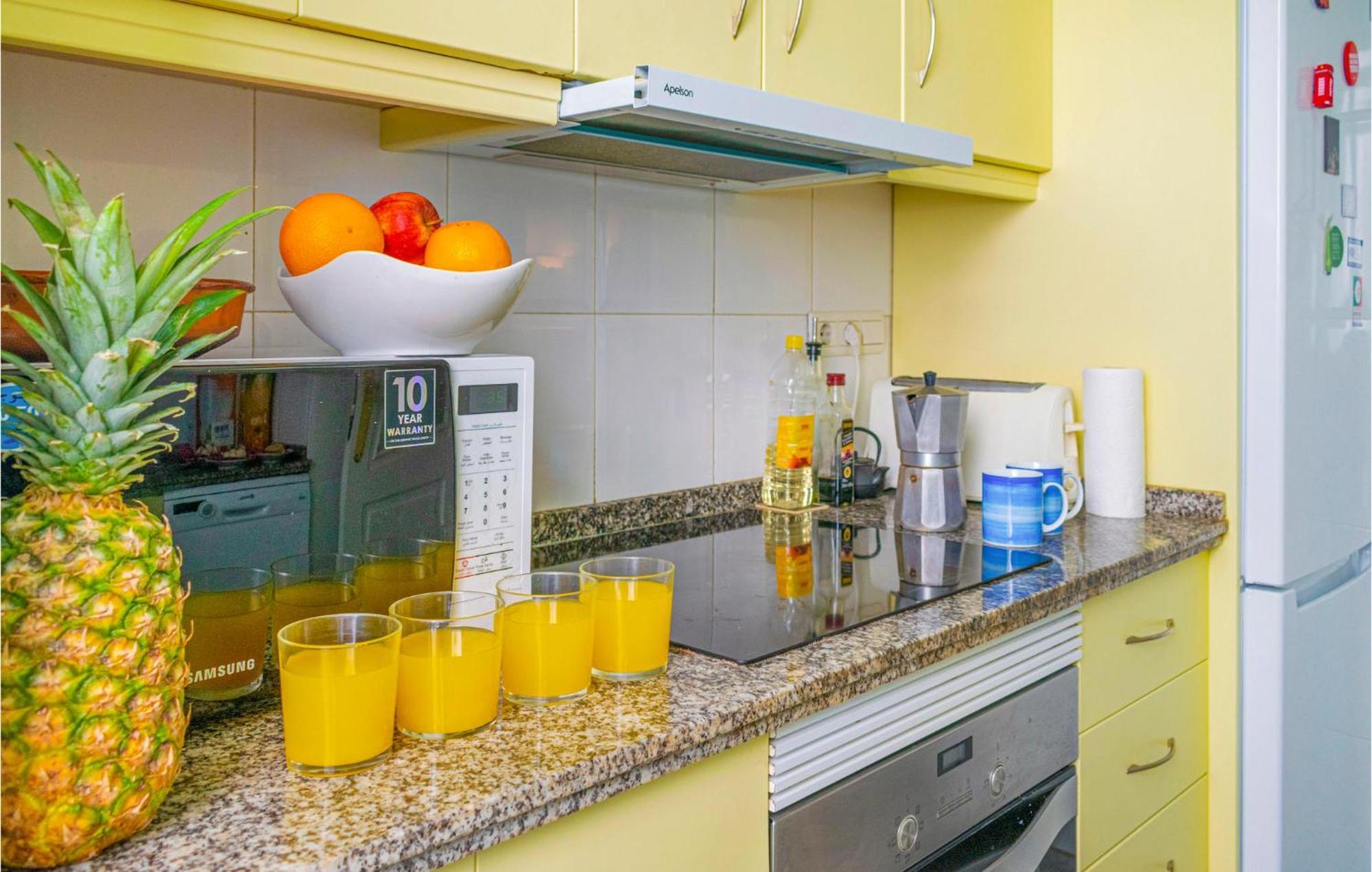 Lovely Apartment In Marbella With Kitchenette Exteriér fotografie